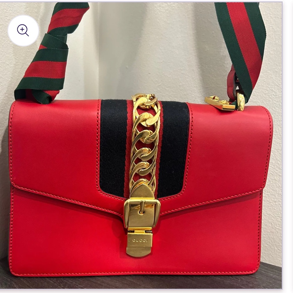 Gucci Sylvie Crossbody